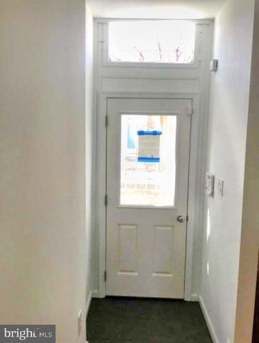1529 N BOND ST, Baltimore, MD 21213
