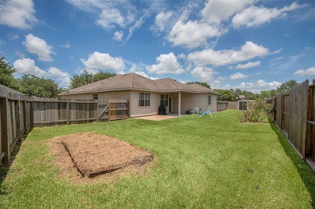1911 Vineyard Bend Court, Pearland, TX 77581