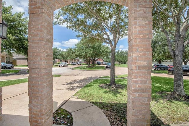 1911 Vineyard Bend Court, Pearland, TX 77581