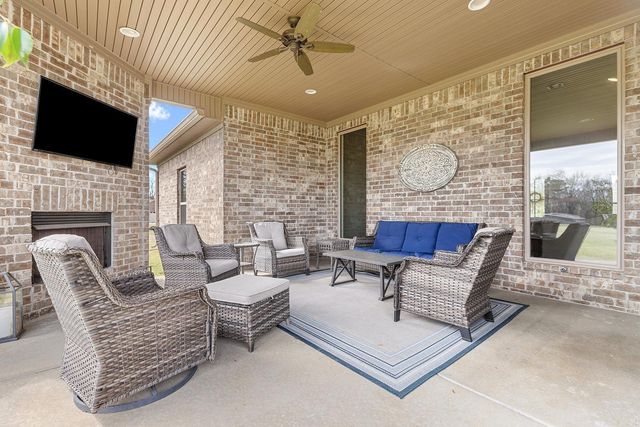 4033 Vineyard Way, Alexander, AR 72002