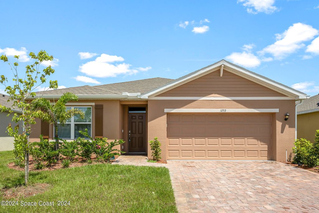 1253 Dunes Avenue, Melbourne, FL 32904