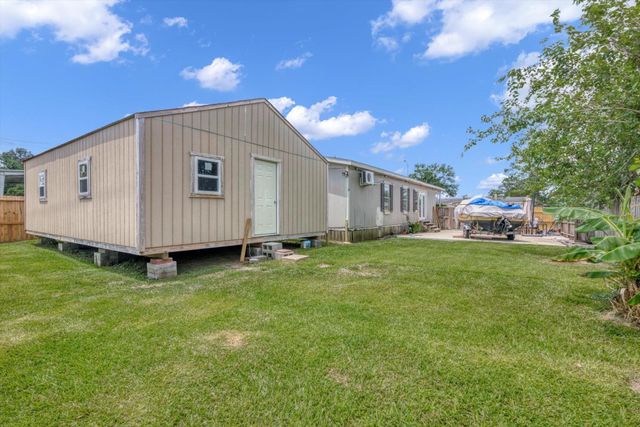11806 Greenspark Lane, Houston, TX 77044