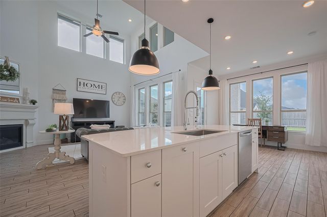 18003 Winding Willow Oak Way, Cypress, TX 77433