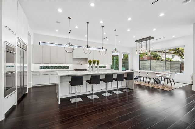 3814 Drake Street, Houston, TX 77005