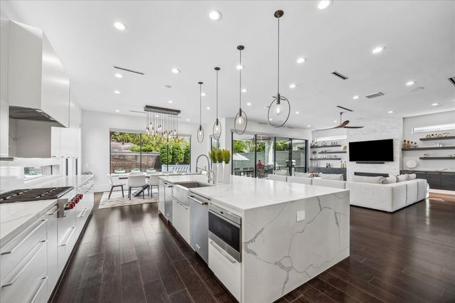 3814 Drake Street, Houston, TX 77005