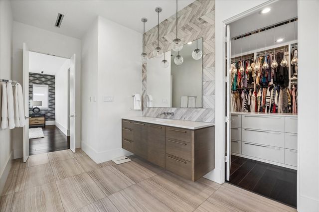 3814 Drake Street, Houston, TX 77005