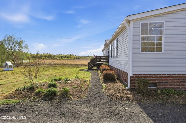 148 Swains Lane, Barco, NC 27917