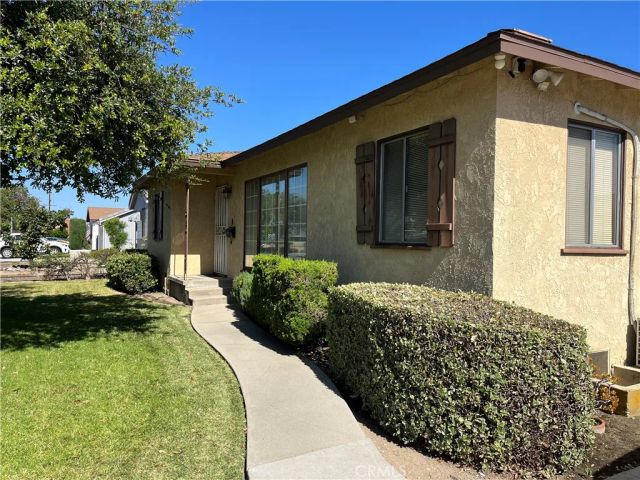 1035 E Vine, West Covina, CA 91790