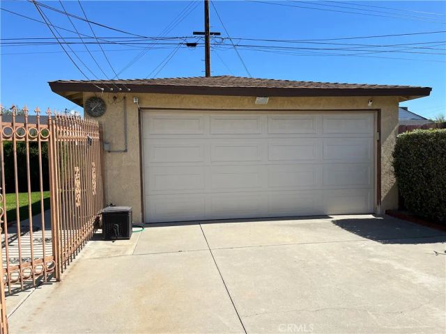 1035 E Vine, West Covina, CA 91790
