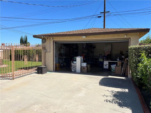 1035 E Vine, West Covina, CA 91790