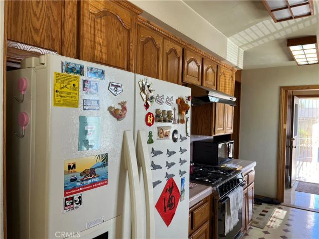 1035 E Vine, West Covina, CA 91790