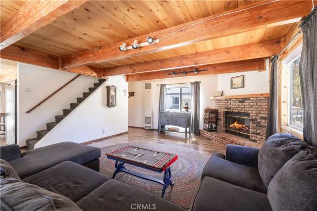 809 C, Big Bear City, CA 92314