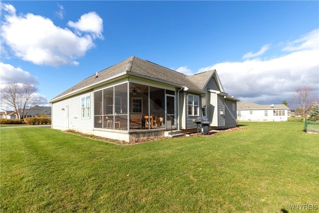 6357 Vintage Court, Lockport Town, NY 14094