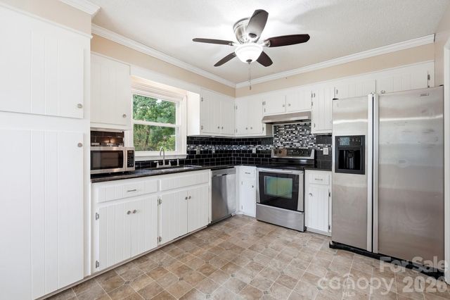 2600 Providence Drive, Gastonia, NC 28052