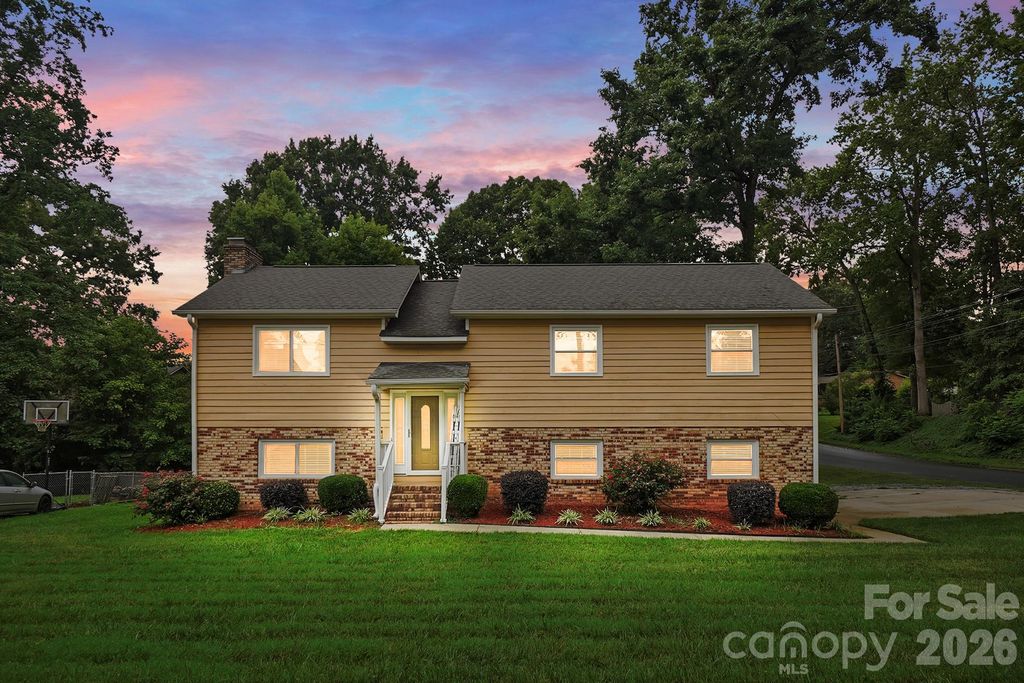 2600 Providence Drive, Gastonia, NC 28052