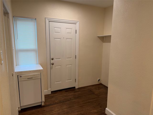 522 Cameron Avenue, Dallas, TX 75223