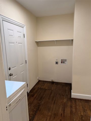 522 Cameron Avenue, Dallas, TX 75223