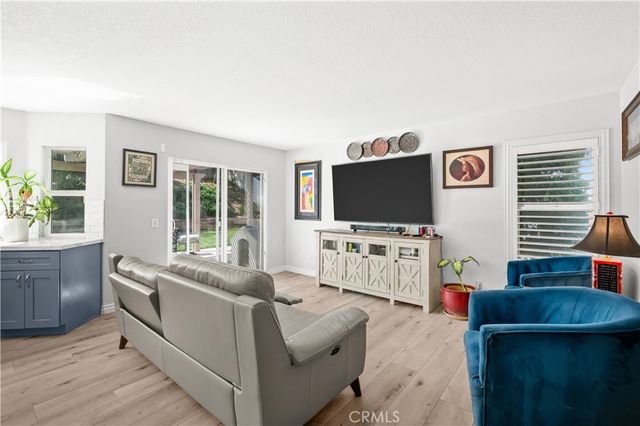 19465 Kinnow, Riverside, CA 92508