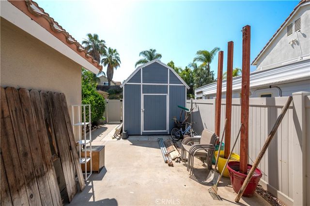 19465 Kinnow, Riverside, CA 92508