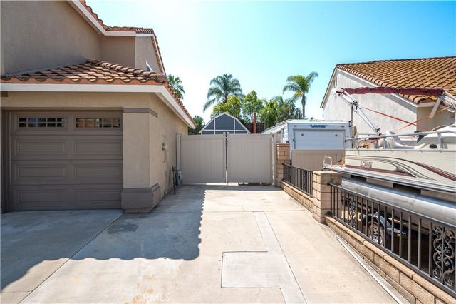 19465 Kinnow, Riverside, CA 92508