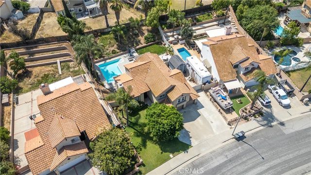 19465 Kinnow, Riverside, CA 92508