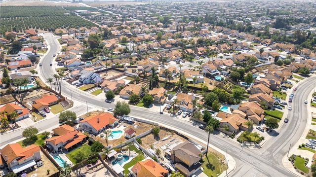 19465 Kinnow, Riverside, CA 92508