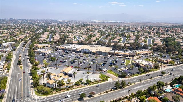 19465 Kinnow, Riverside, CA 92508