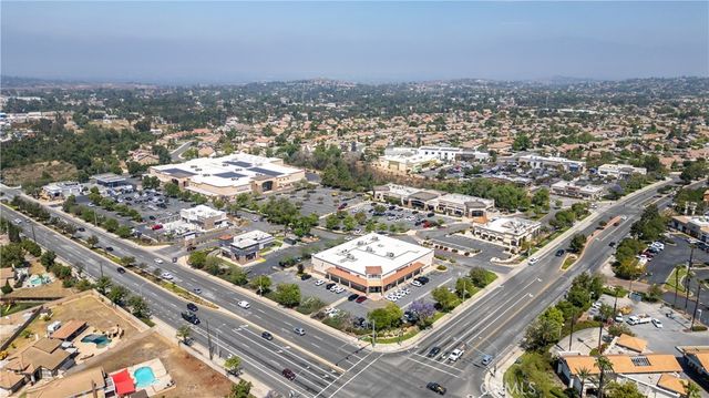 19465 Kinnow, Riverside, CA 92508