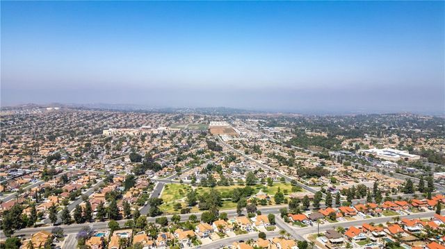 19465 Kinnow, Riverside, CA 92508