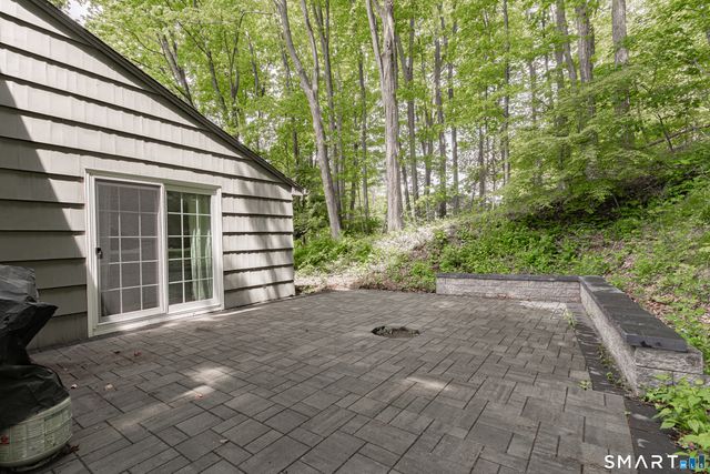 38 Mountain Road, Woodbury, CT 06798