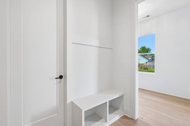 6335B Columbia Ave, Nashville, TN 37209