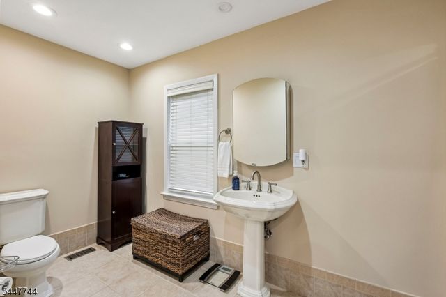 26 Westland Rd, Verona Twp., NJ 07044