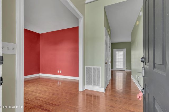 1010 Creek Brook Lane, Seymour, TN 37865
