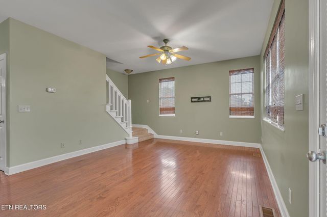 1010 Creek Brook Lane, Seymour, TN 37865