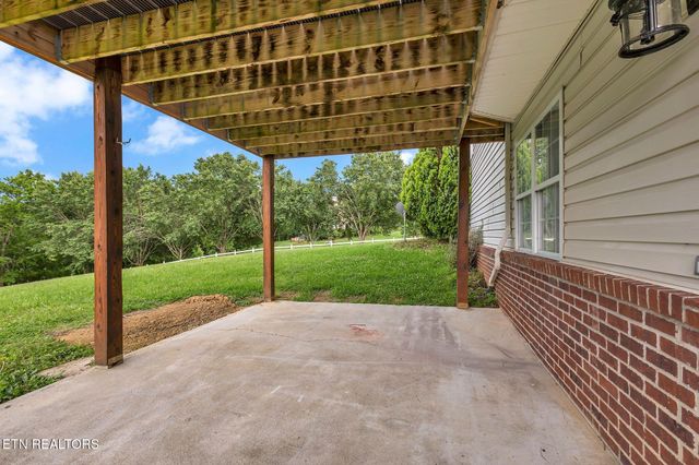 1010 Creek Brook Lane, Seymour, TN 37865