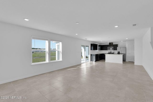 7093 SANDPERCH Street, Jacksonville, FL 32244