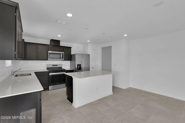7093 SANDPERCH Street, Jacksonville, FL 32244