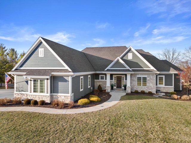 17860 Greenbrier DRIVE, Brookfield, WI 53045