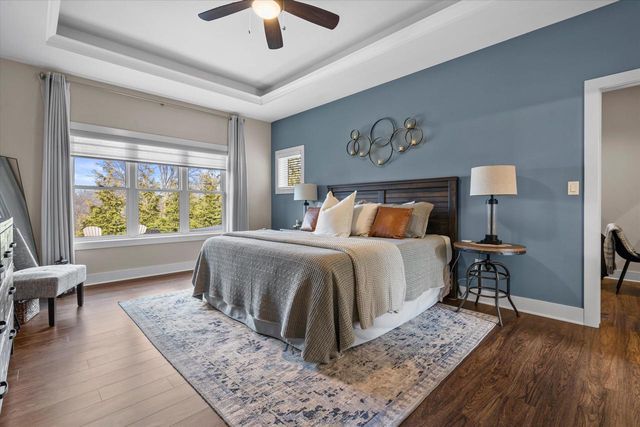 17860 Greenbrier DRIVE, Brookfield, WI 53045