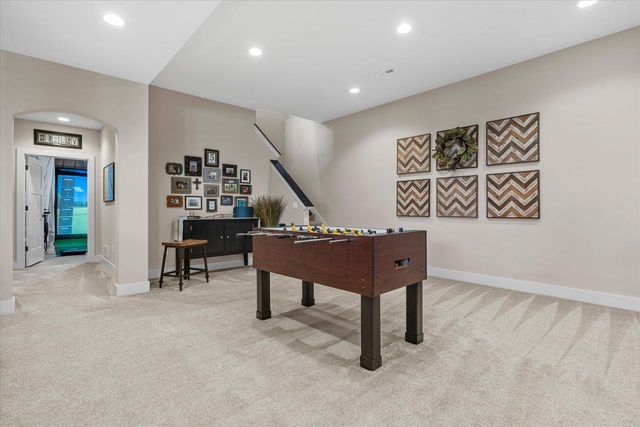 17860 Greenbrier DRIVE, Brookfield, WI 53045