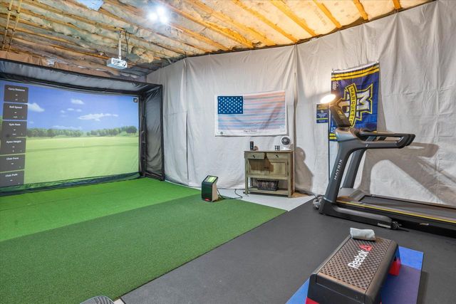 17860 Greenbrier DRIVE, Brookfield, WI 53045