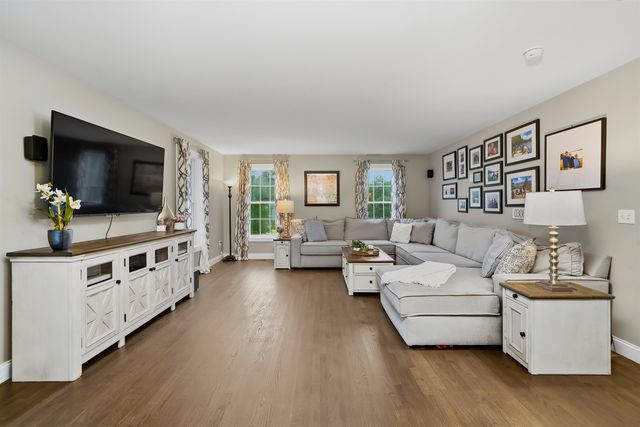 39 Jackman Ridge Road, Windham, NH 03087
