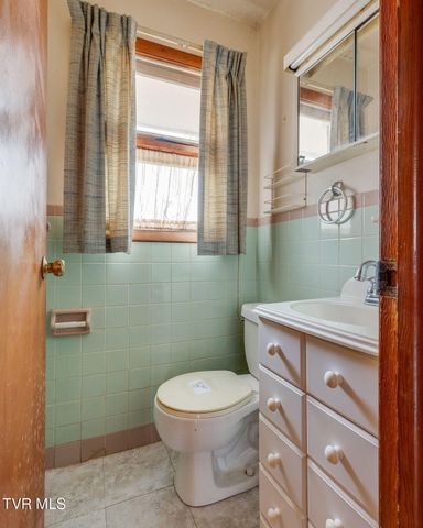 4197 Skyland Drive, Kingsport, TN 37664