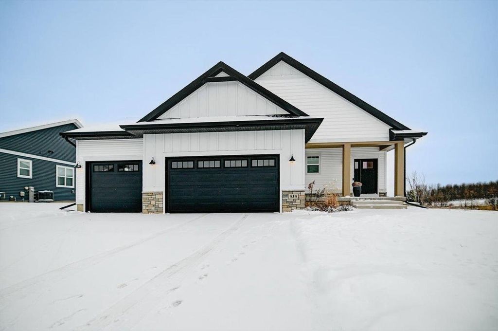 414 E School Road, Cottage Grove, WI 53527