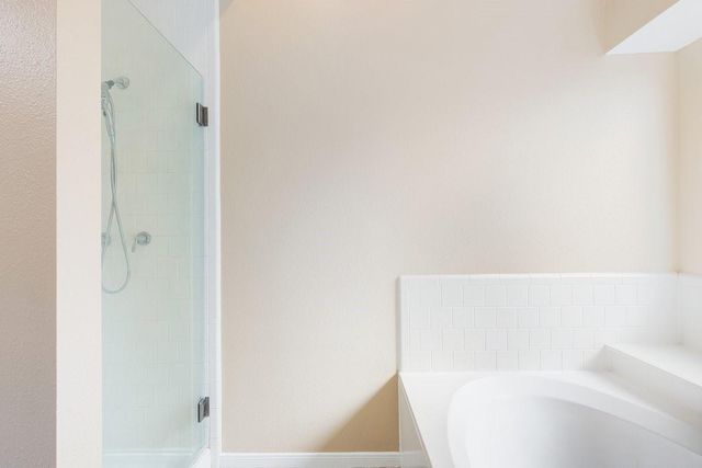 2922 Abbey Field Drive, Pearland, TX 77584