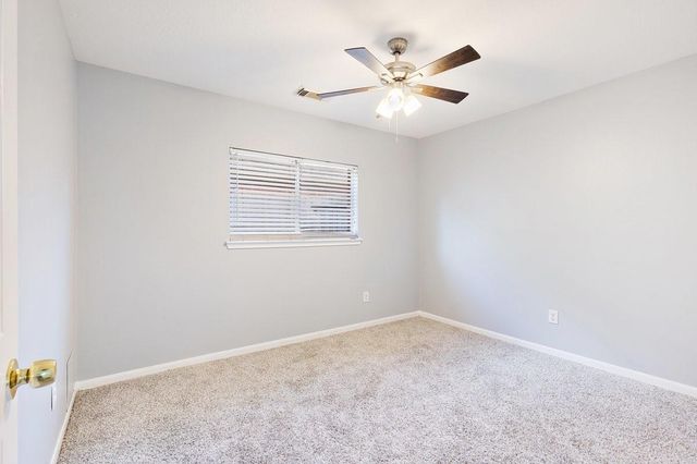 2922 Abbey Field Drive, Pearland, TX 77584