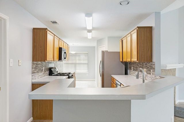 2922 Abbey Field Drive, Pearland, TX 77584