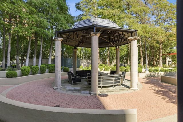 3401 Lee Parkway 409, Dallas, TX 75219