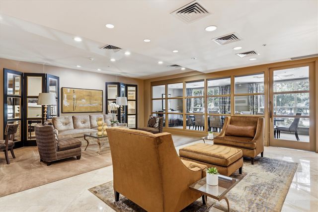 3401 Lee Parkway 409, Dallas, TX 75219