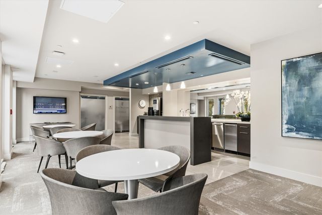 3401 Lee Parkway 409, Dallas, TX 75219